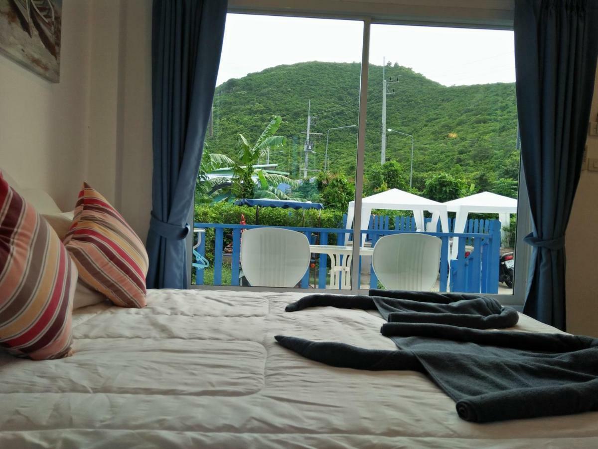 Blue Sky Koh Larn Resort Экстерьер фото